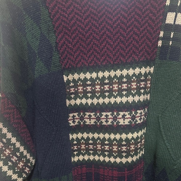 Men's Multicolor Patterned Sweater - Picture 3 of 4